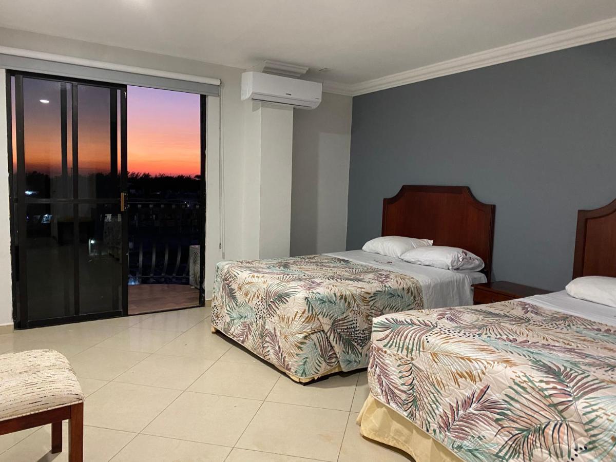 Grand Royal Tampico Hotel ภายนอก รูปภาพ