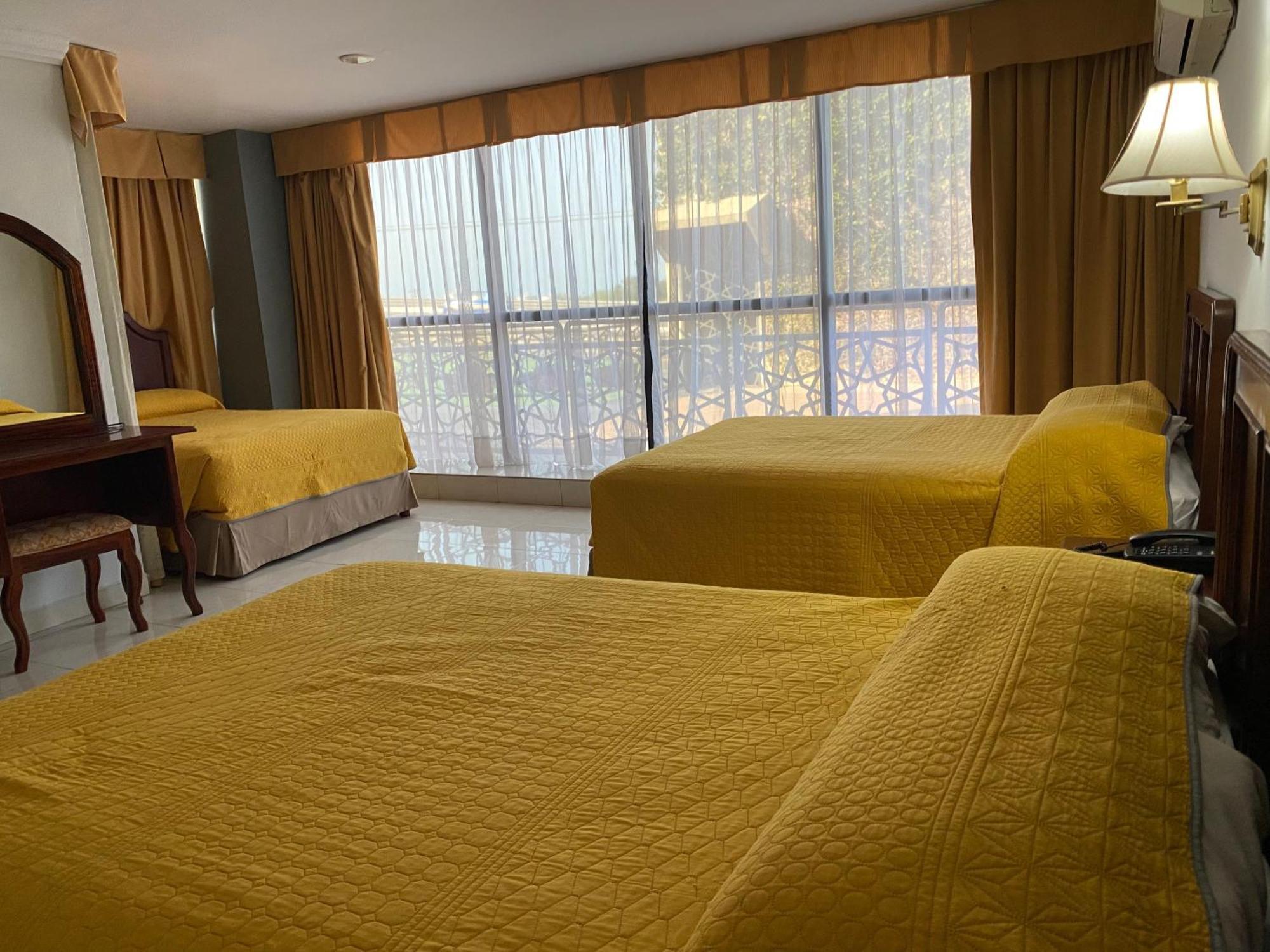 Grand Royal Tampico Hotel ภายนอก รูปภาพ